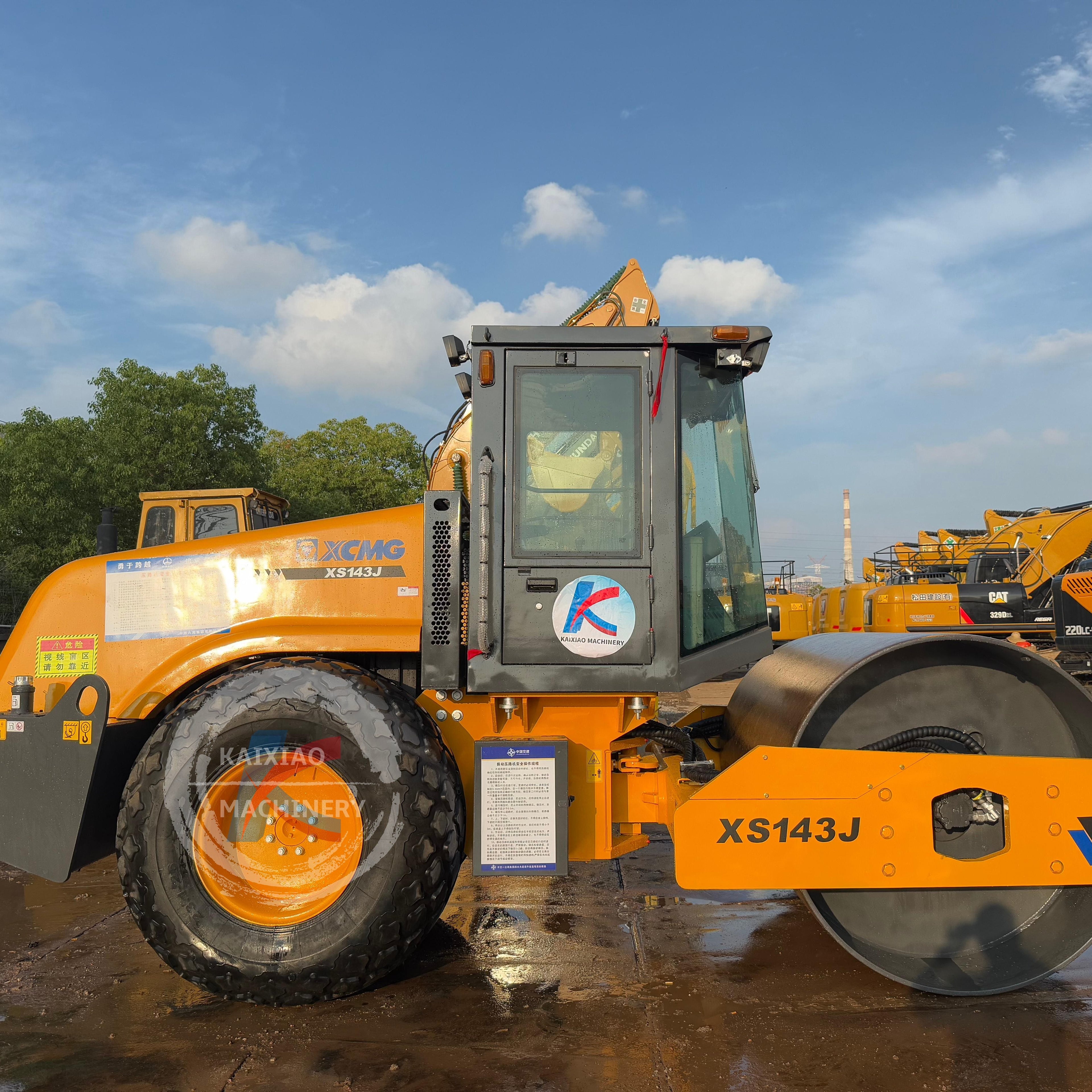 XCMG XS143J ROLLER