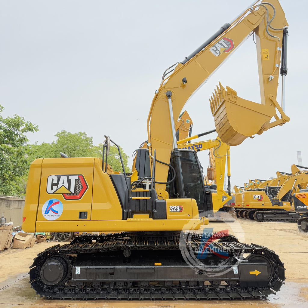 CATERPILLAR CAT323 with C7.1 Engine 23TON Used Excavator