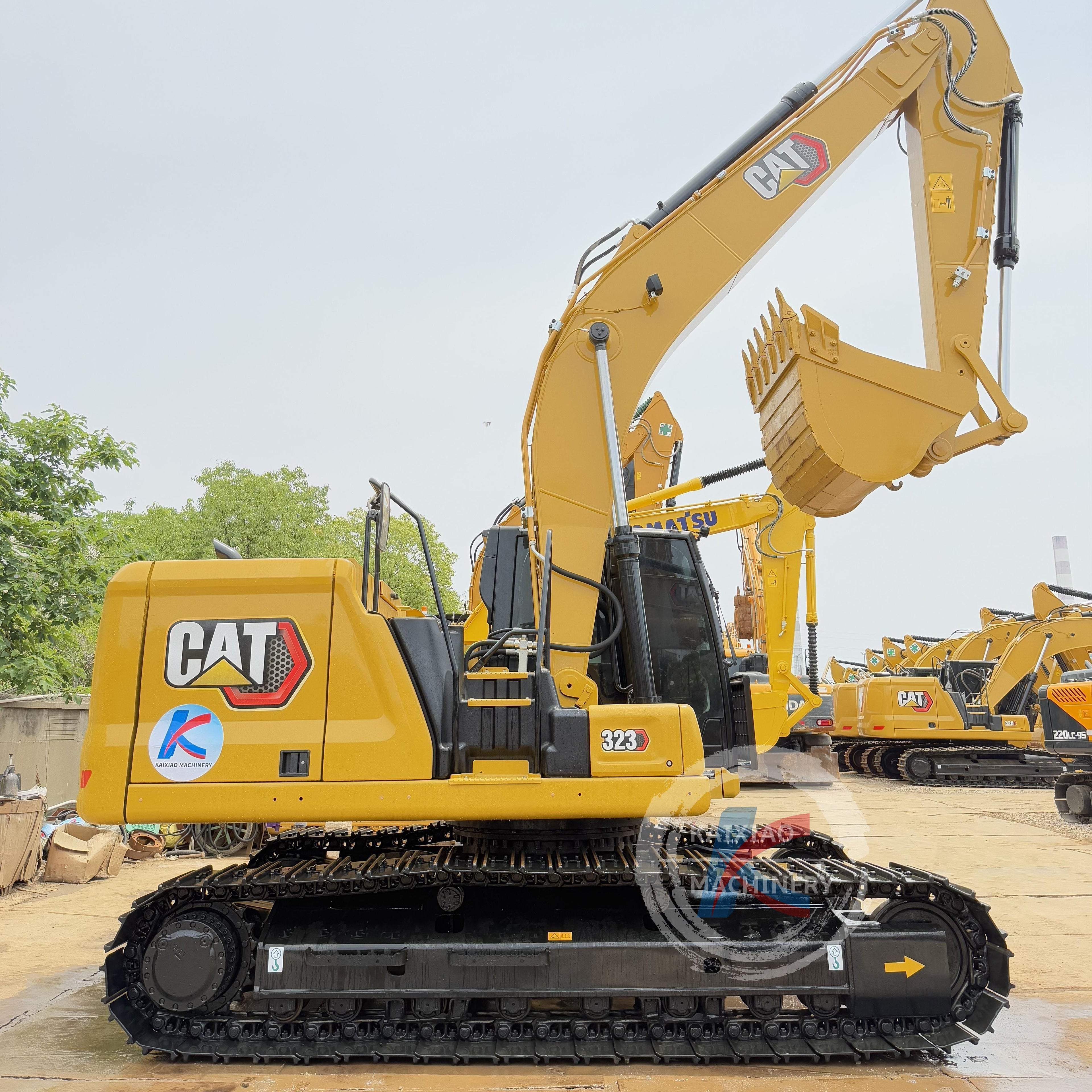 CATERPILLAR CAT323 with C7.1 Engine 23TON Used Excavator