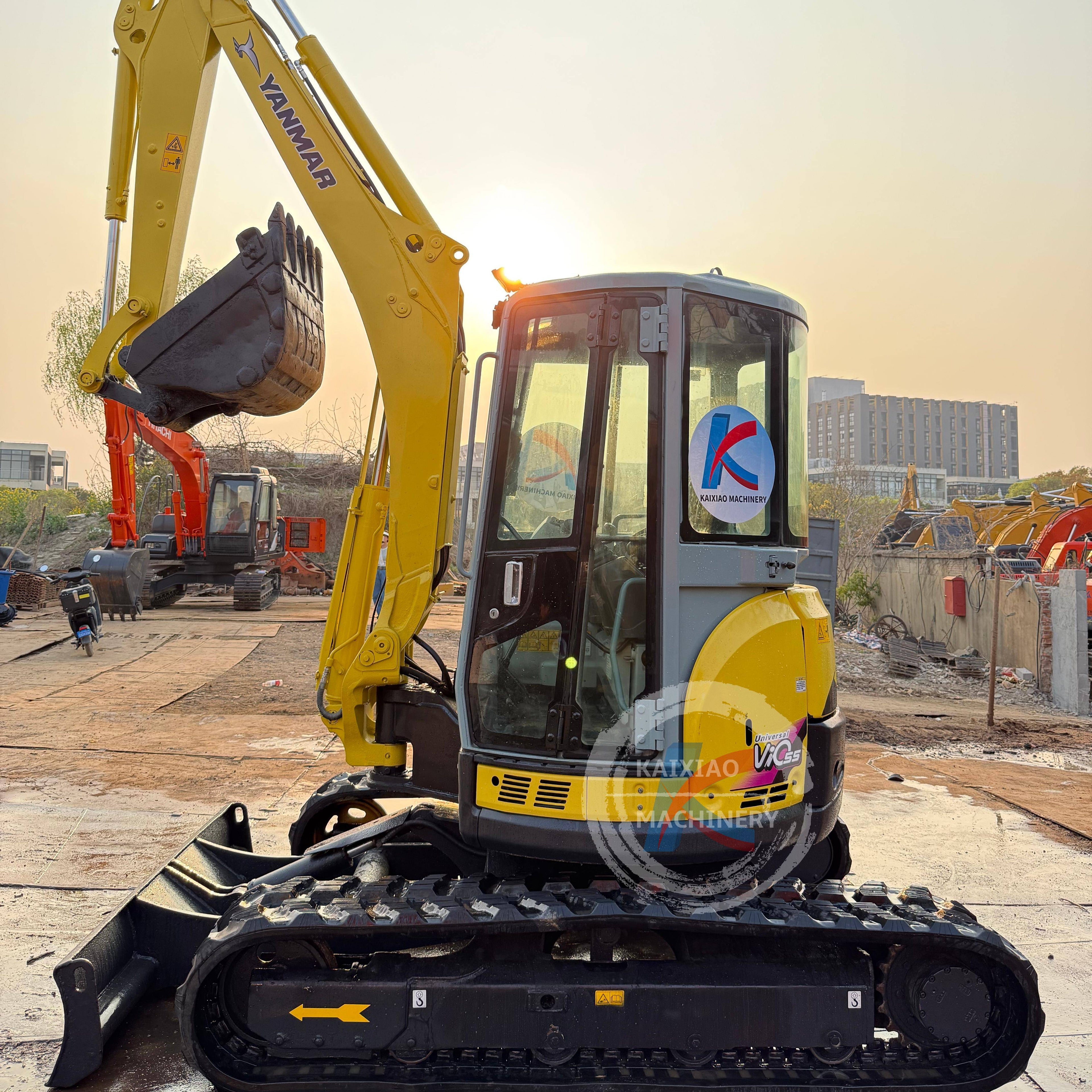 YANMAR 55 JAPAN ORIGINAL MINI EXCAVATOR