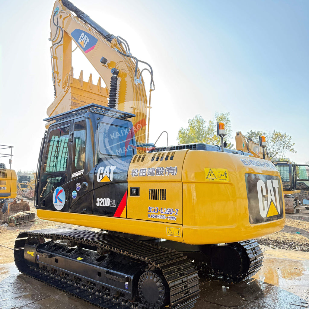 CATERPILLAR CAT320D2L JAPAN 20TON EXCAVATOR