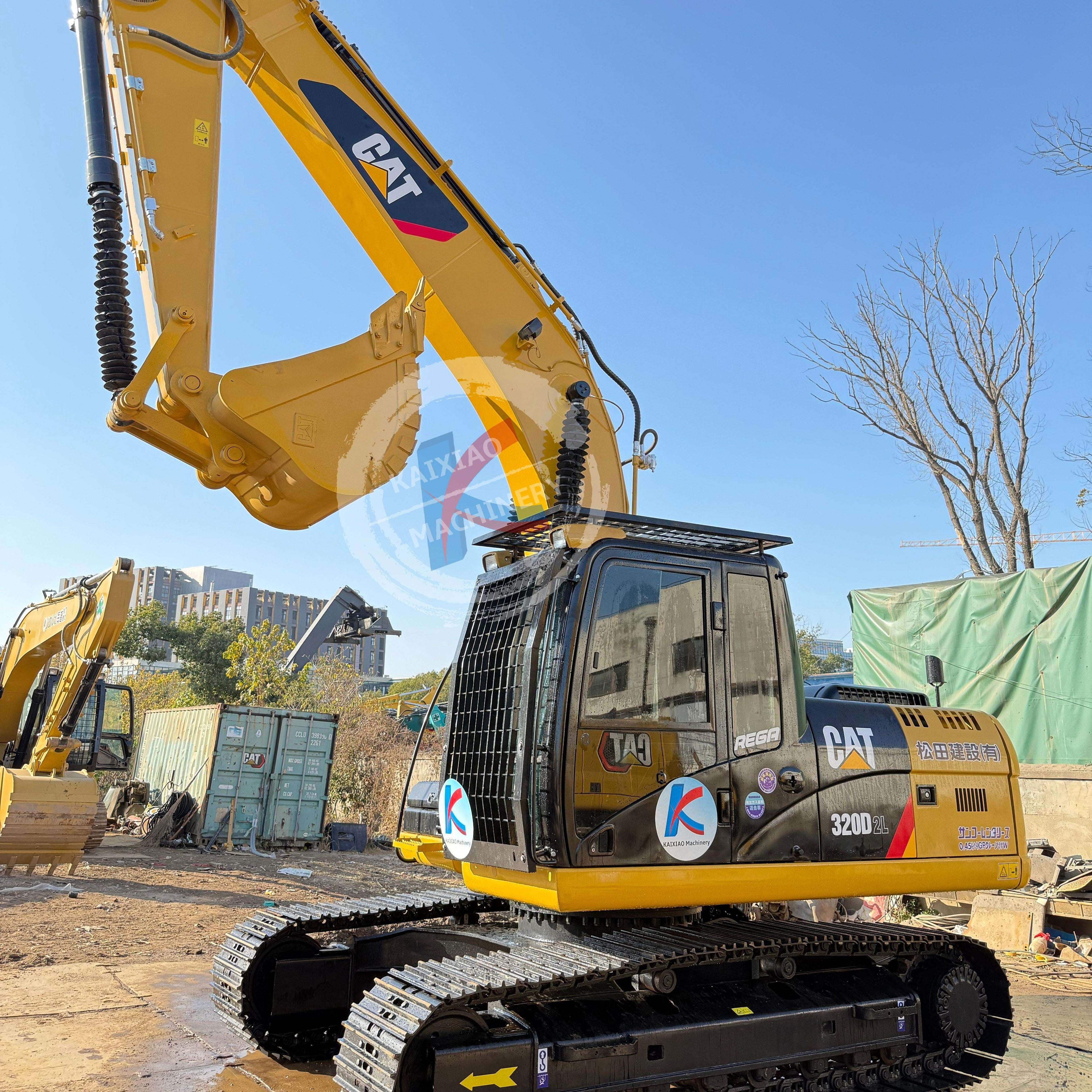 CATERPILLAR CAT320D2L JAPAN 20TON EXCAVATOR