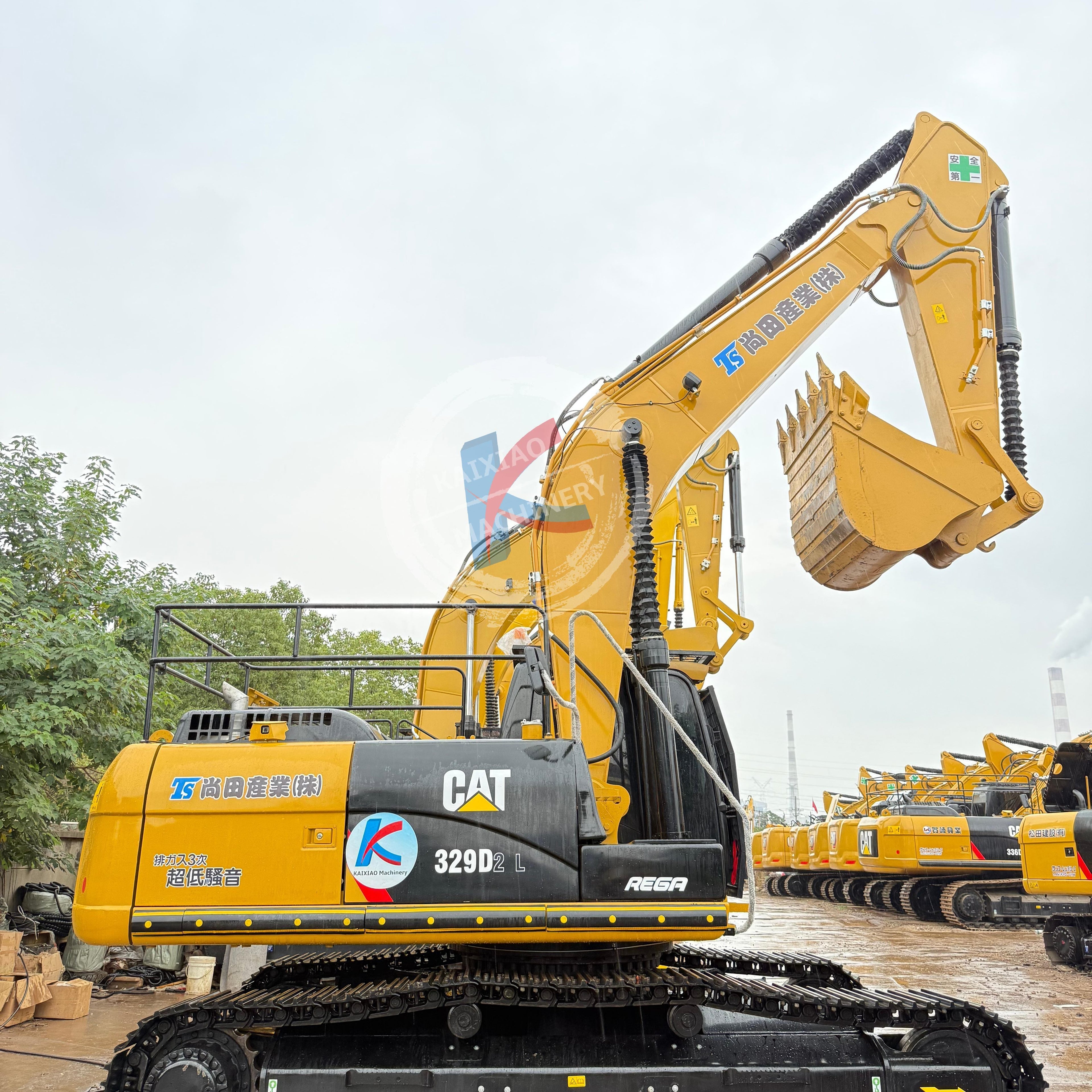 CATERPILLAR CAT329D2L JAPAN 29TON EXCAVATOR