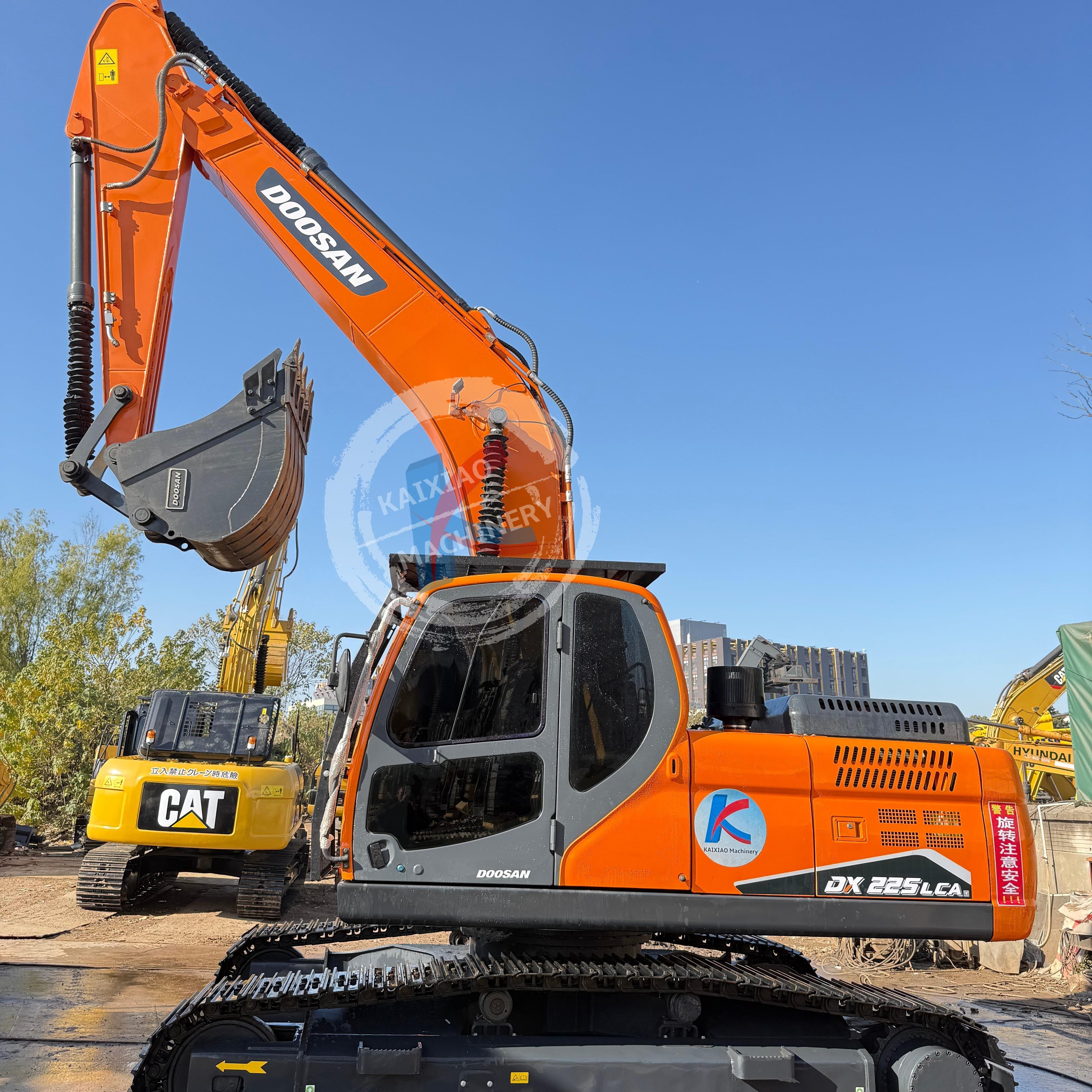 DOOSAN DX225 KOREA ORIGINAL EXCAVATOR