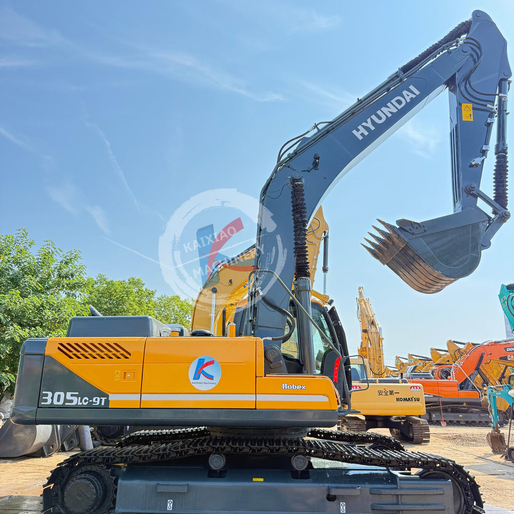 HYUNDAI R305LC-9S CUMMINS ENGINE EXCAVATOR