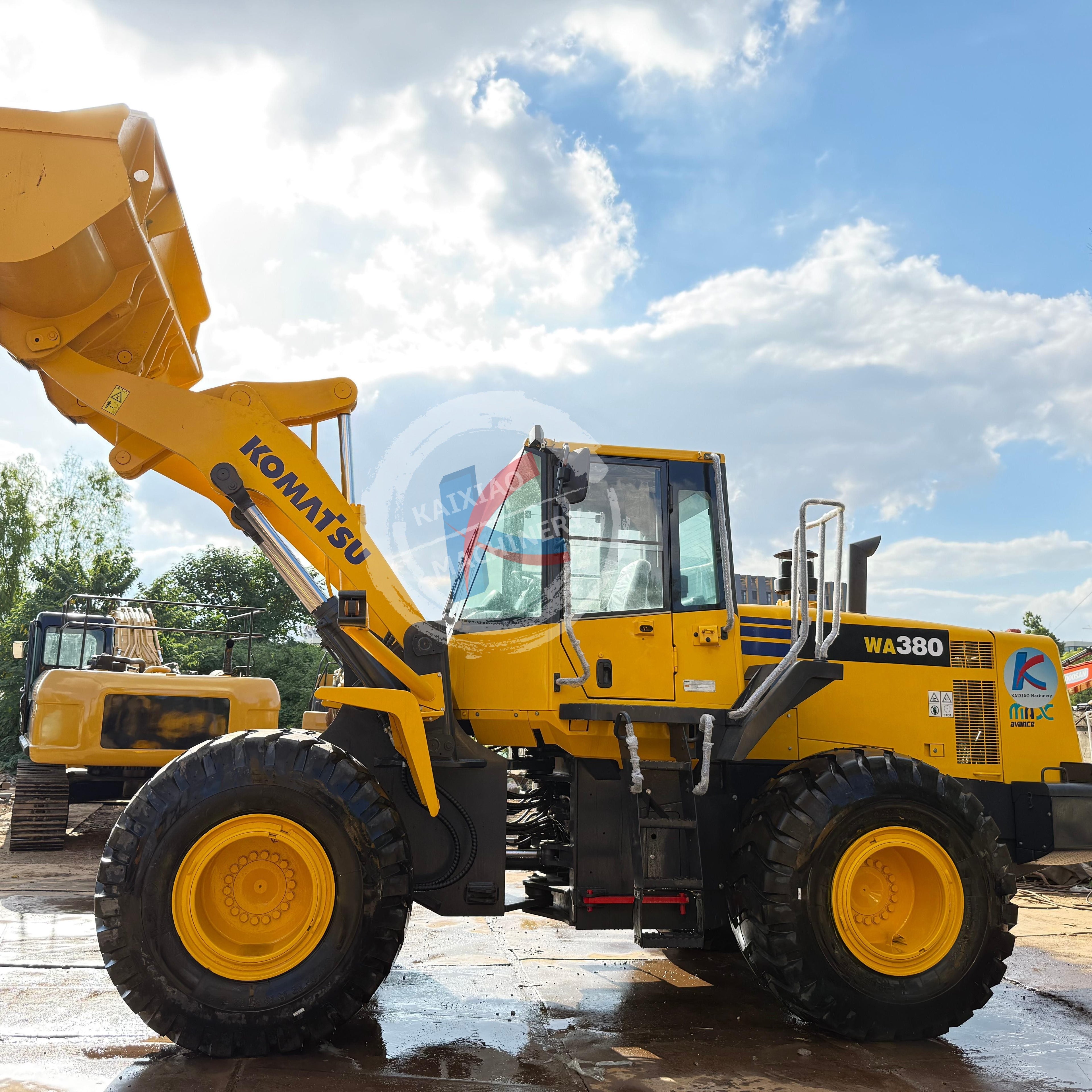 JAPAN KOMATSU WA470 WHEEL LOADER